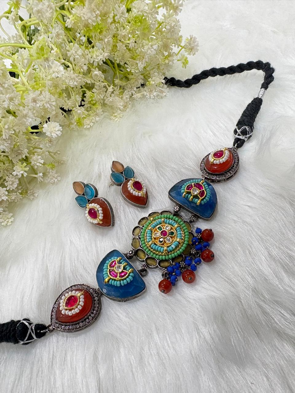 Rangavalli Kundan Fusion Multicolour Stone Choker Necklace Set with Earrings – Silver Look-Alike Indian Jewellery