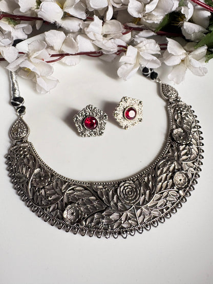 Vasundhara Viraasat Silver Look Hasli Necklace Set with Stone Earrings Online