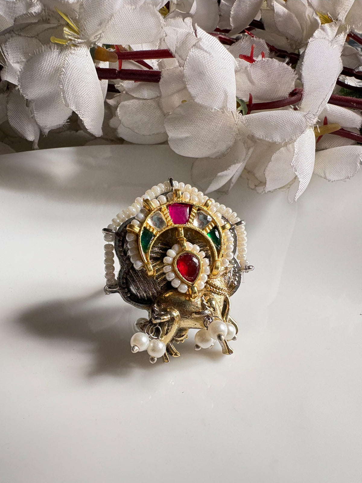 Rajvanshi Ashwa Dual Tone Kundan Fusion Ring

Handcrafted Horse Motif Statement Ring | Antique Silver & Gold Adjustable Cocktail Ring | Heritage Artisan Jewellery
