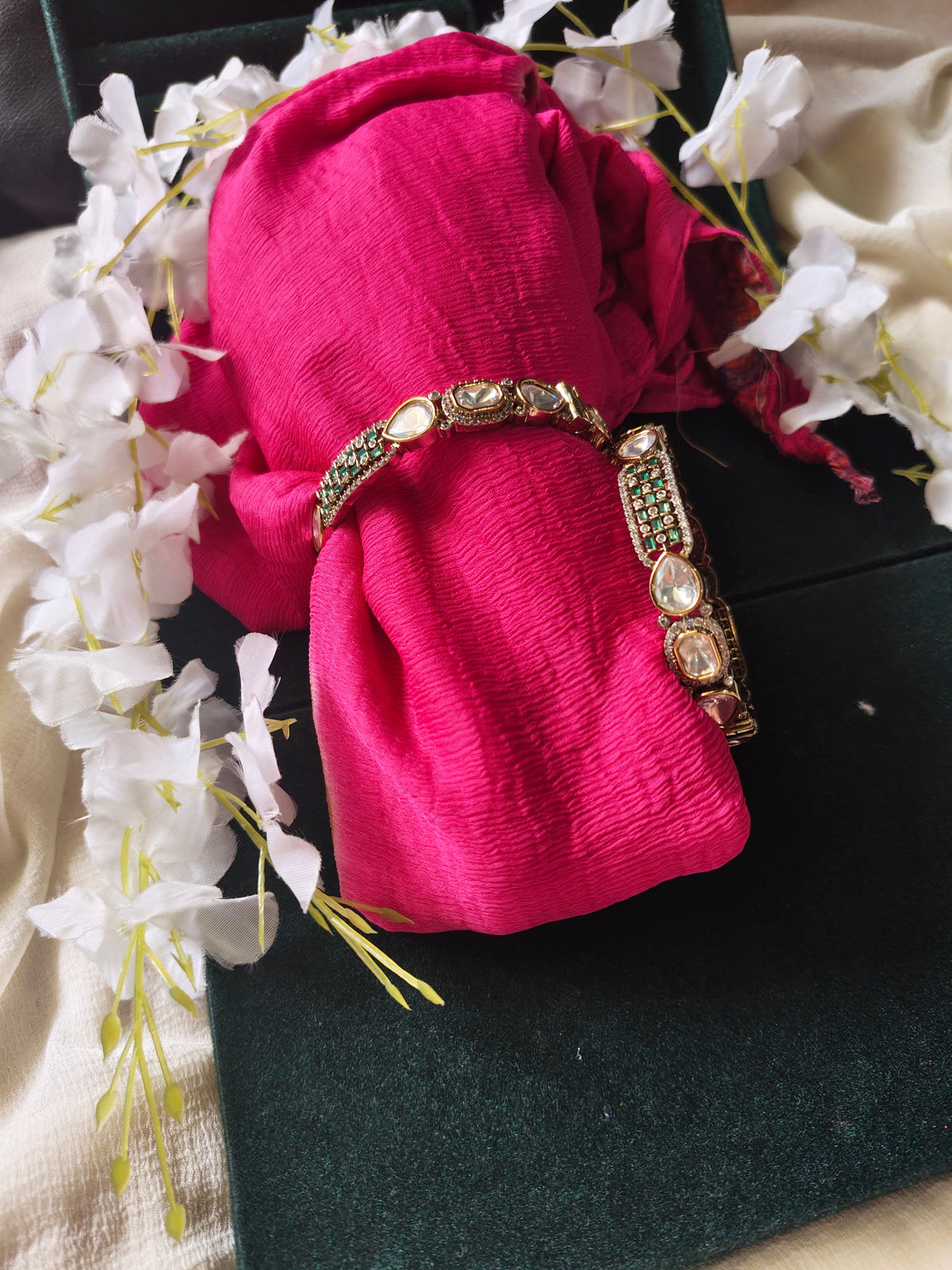 Zariya Polki Moissanite Emerald Kada Set | Premium Bridal Kundan Bangles