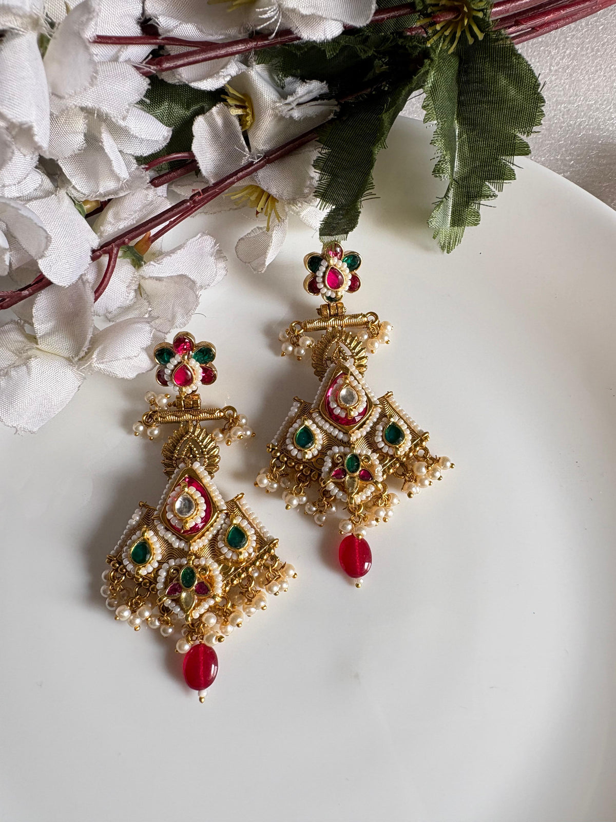 Gold Matt Kundan Earrings Variant - Alankrent Luxe