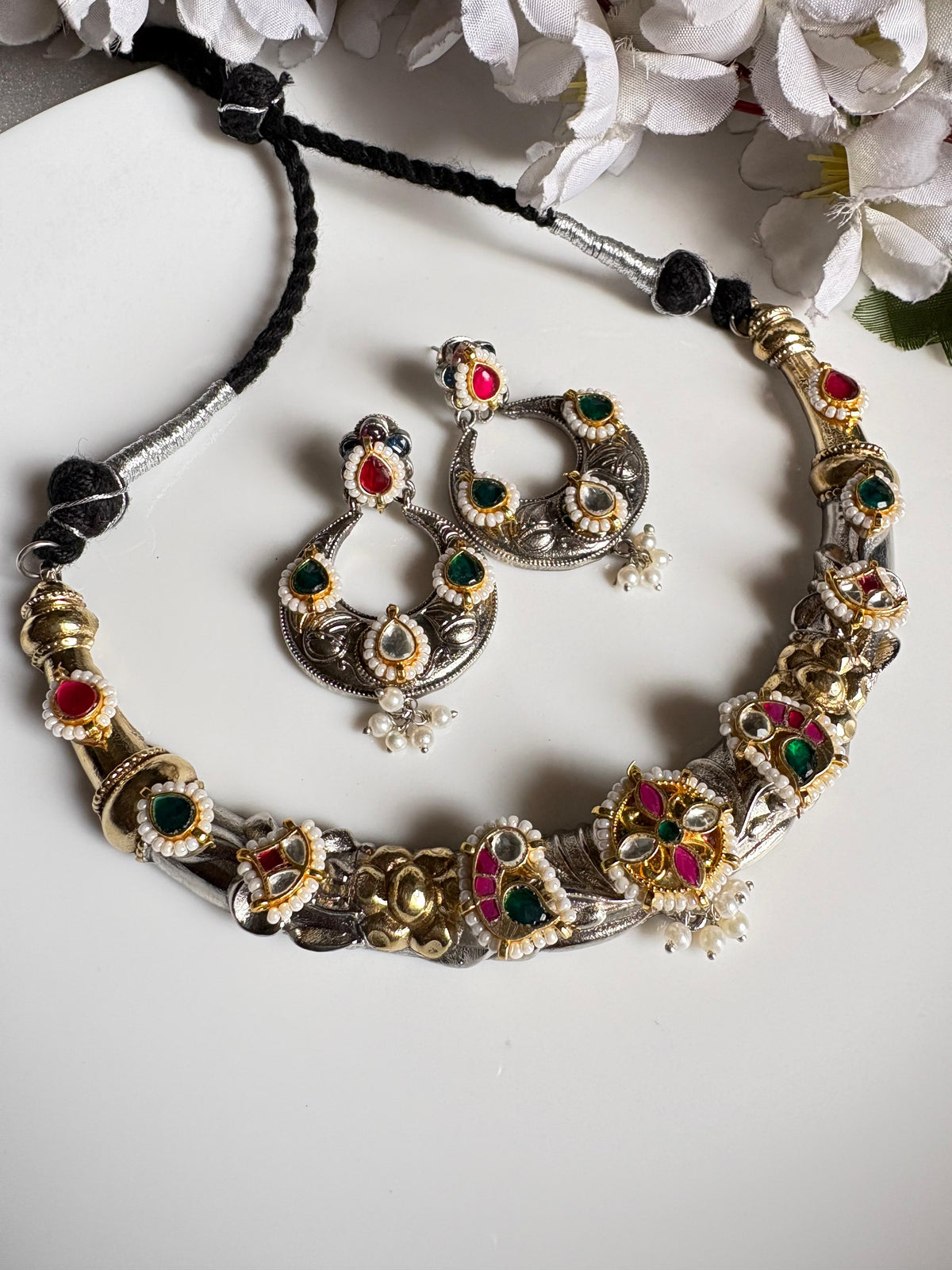 Rajvanshi Premium SLA Dualtone Hasli Necklace Set with Kundan Fusion Earrings
