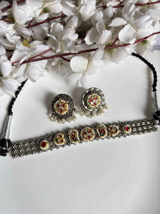 Rajwadi Premium Kundan Fusion Choker Necklace Set with Round Earrings Dual Tone SLA Jewellery for Women