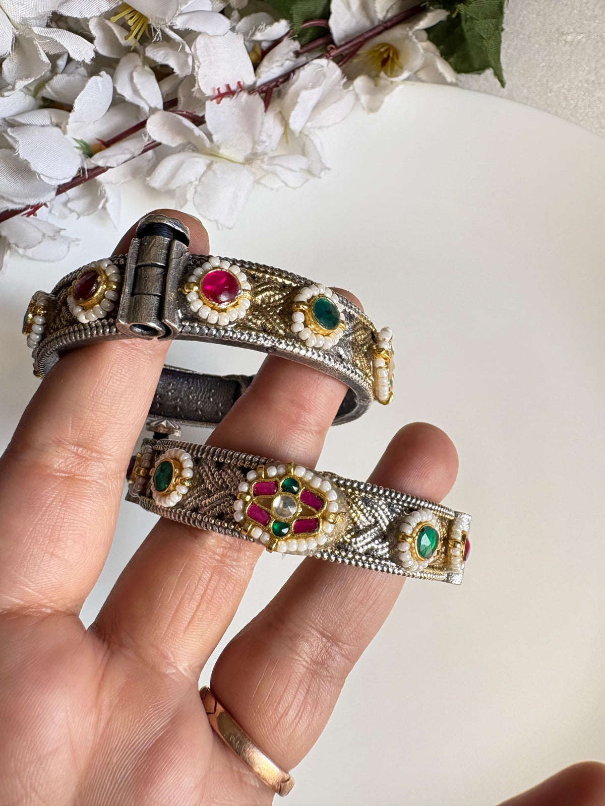 Premium Dual Tone SLA Kundan Kada | Kundan Fusion Bracelet | Brass Base | Alankrent | AK-20260122-KD01 by Alankrent