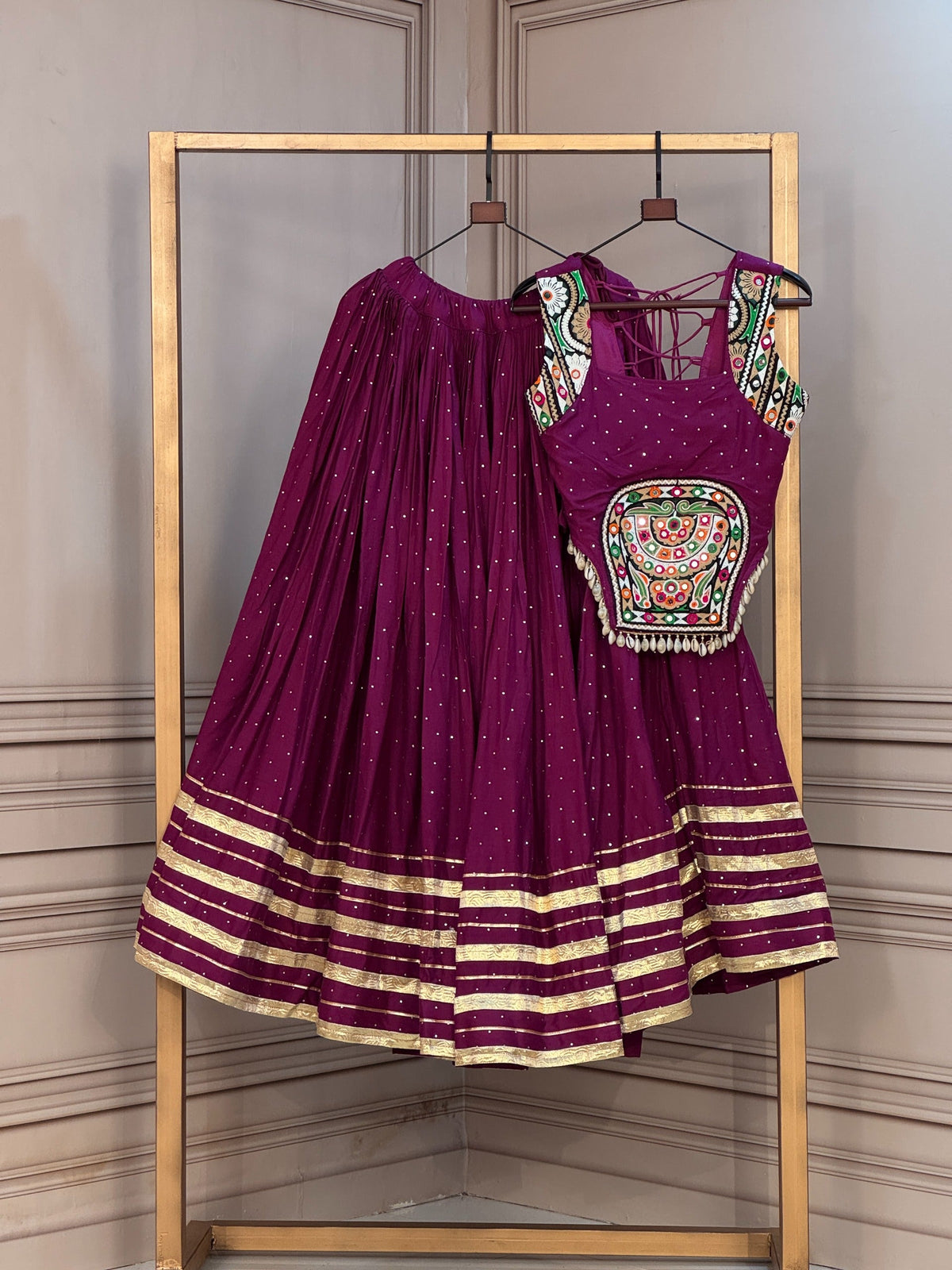 Rangrez-Raas Chaniya Choli | Gujarati Navratri Lehenga with Mukesh & Gamthi Mirror Work