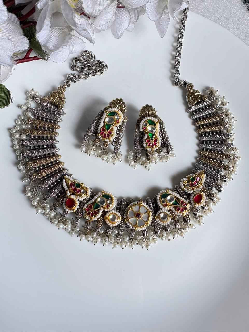 Aabha Riwaayat MOP Kundan Fusion Necklace Set with Earrings Online