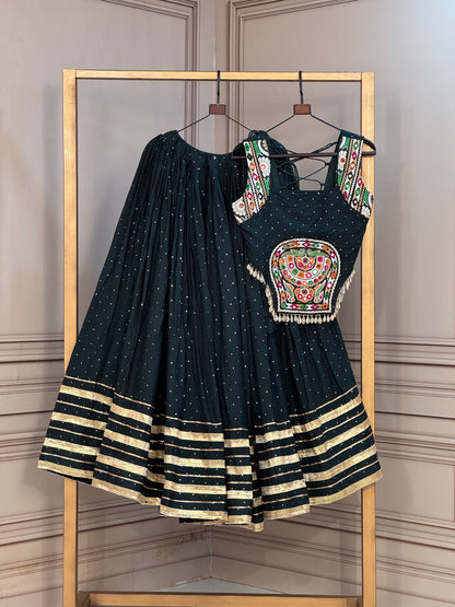 Rangrez-Raas Chaniya Choli | Gujarati Navratri Lehenga with Mukesh & Gamthi Mirror Work