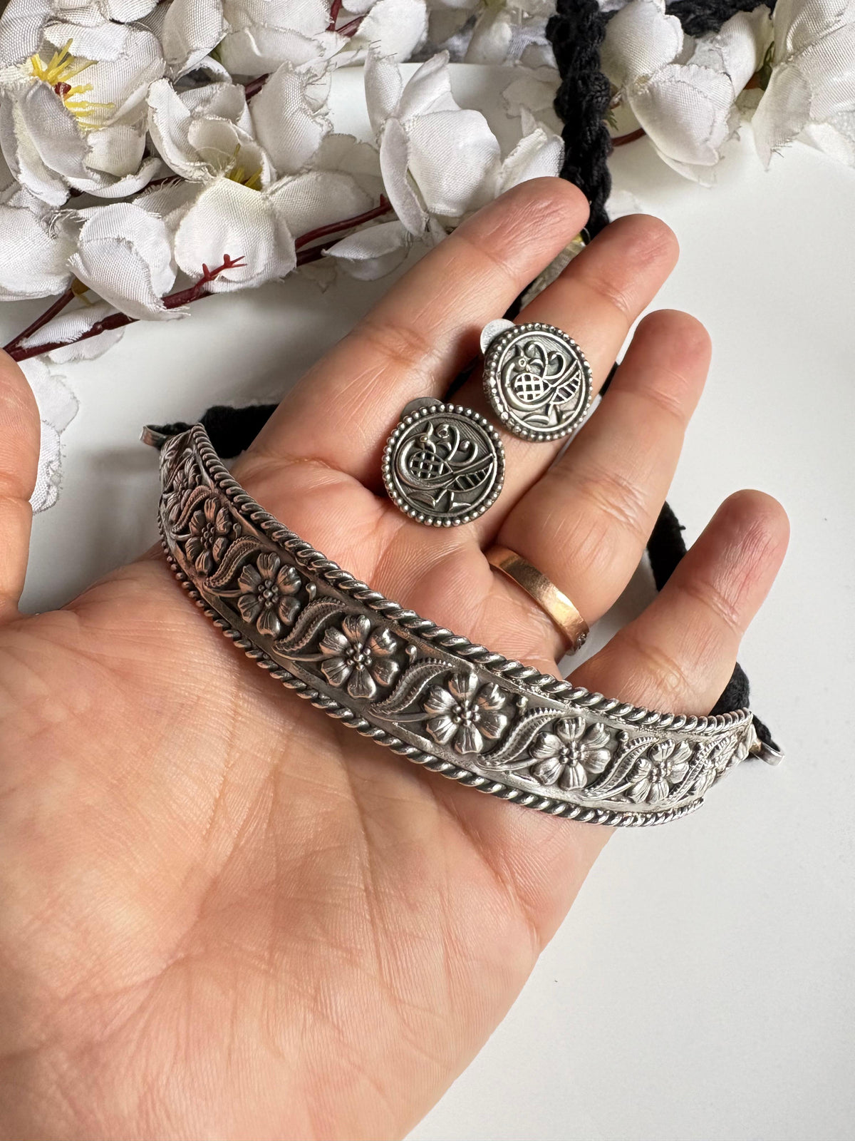 Premium Oxidised Floral Choker Necklace Set with Round Earrings Silver Look Traditional Jewellery for Women