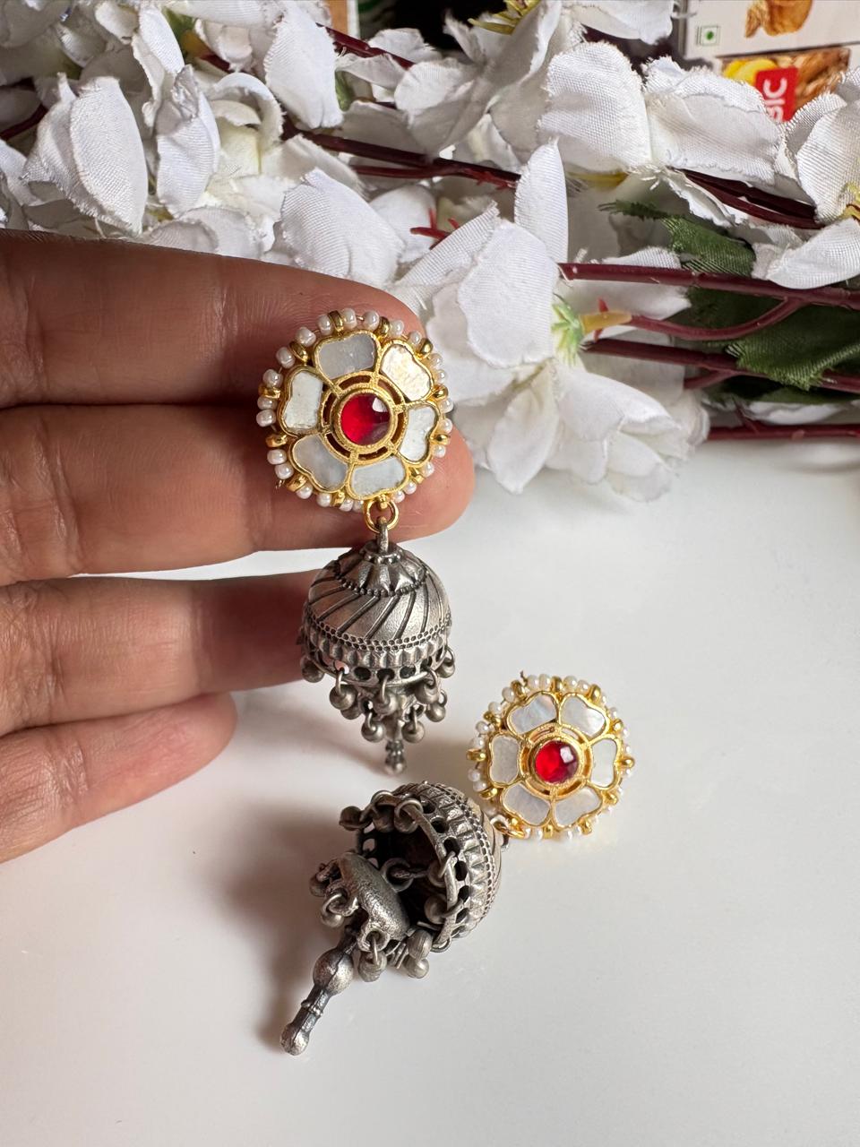 Mrinalika SLA Kundan Jhumka Earrings with Mother of Pearl (MOP) Fusion – Dual Tone Traditional Jhumki for Women
