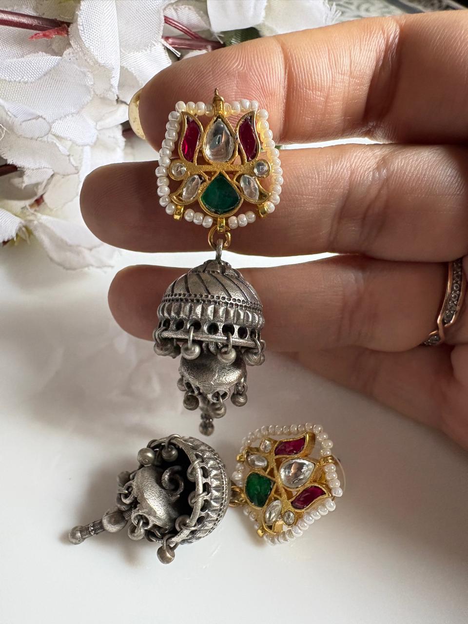 Varnika SLA Kundan Fusion Jhumka Earrings – Dual Tone Silver Look Alike Traditional Jhumki for Women