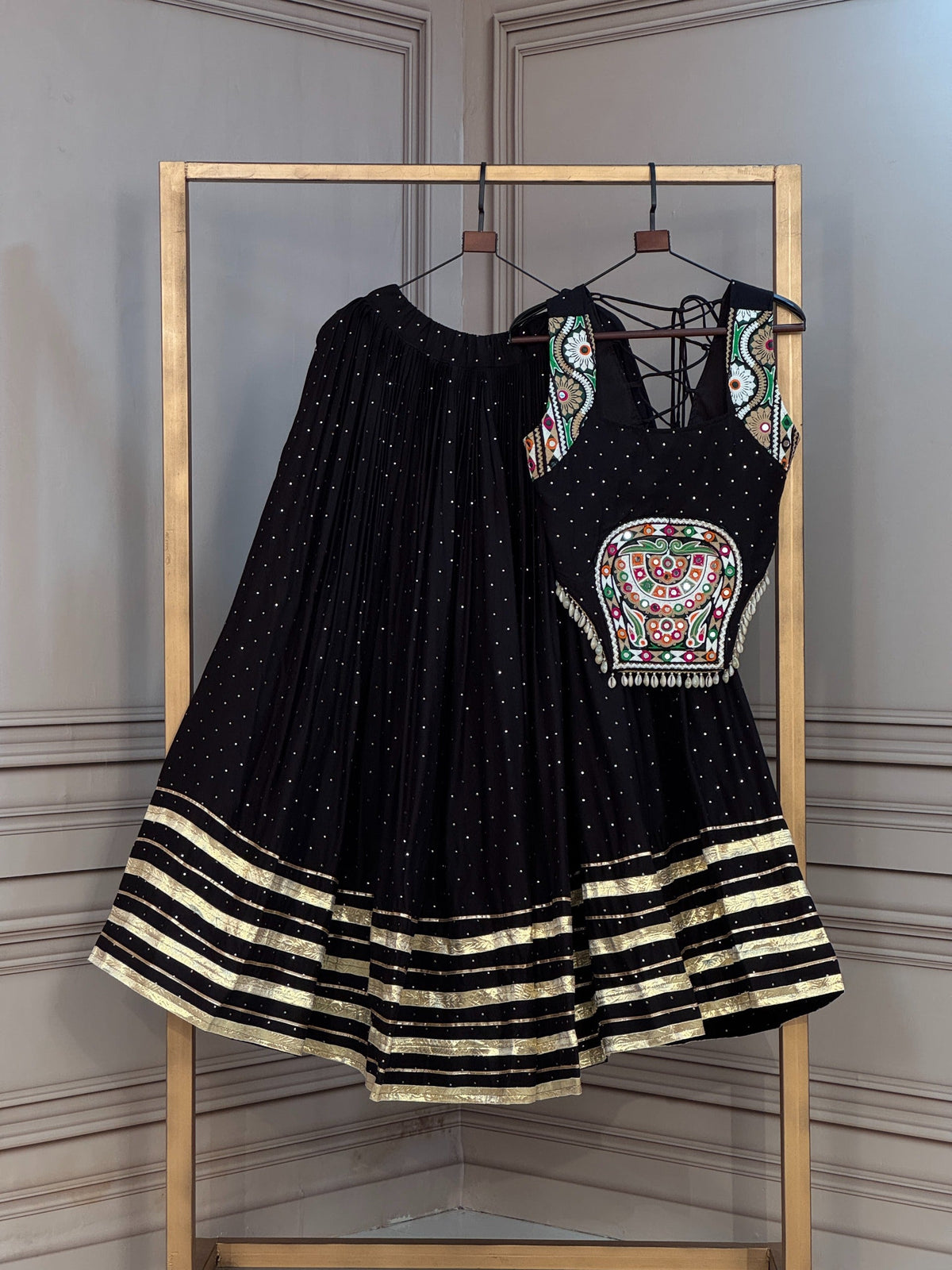 Rangrez-Raas Chaniya Choli | Gujarati Navratri Lehenga with Mukesh & Gamthi Mirror Work