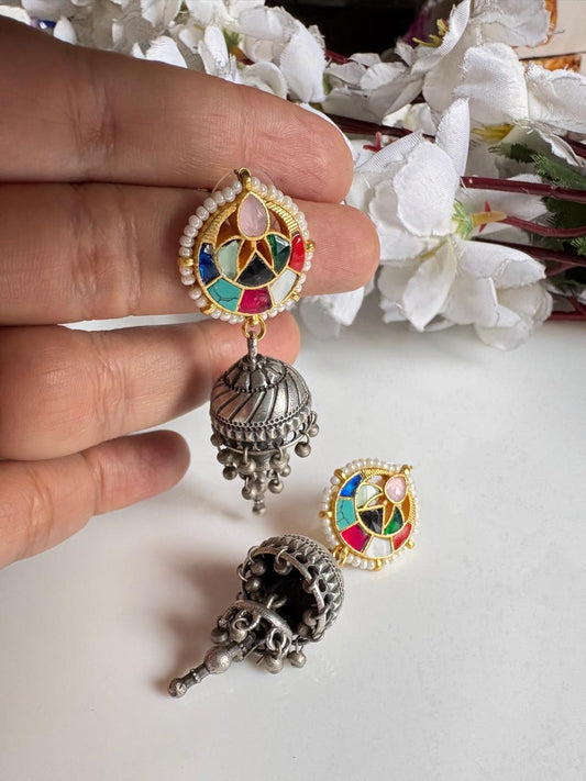 Mrinalika SLA Kundan Fusion Jhumka Earrings – Dual Tone Silver Look Alike Traditional Jhumki for Women